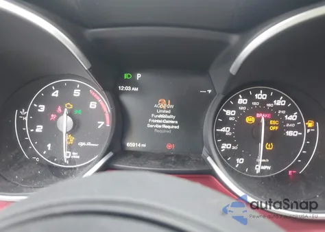 2021 Alfa Romeo Stelvio Ti/Ti Lusso/Ti Sport/Ti Sport Carbon z USA, uszkodzony, nr VIN ZASPAKBN7M7D17777